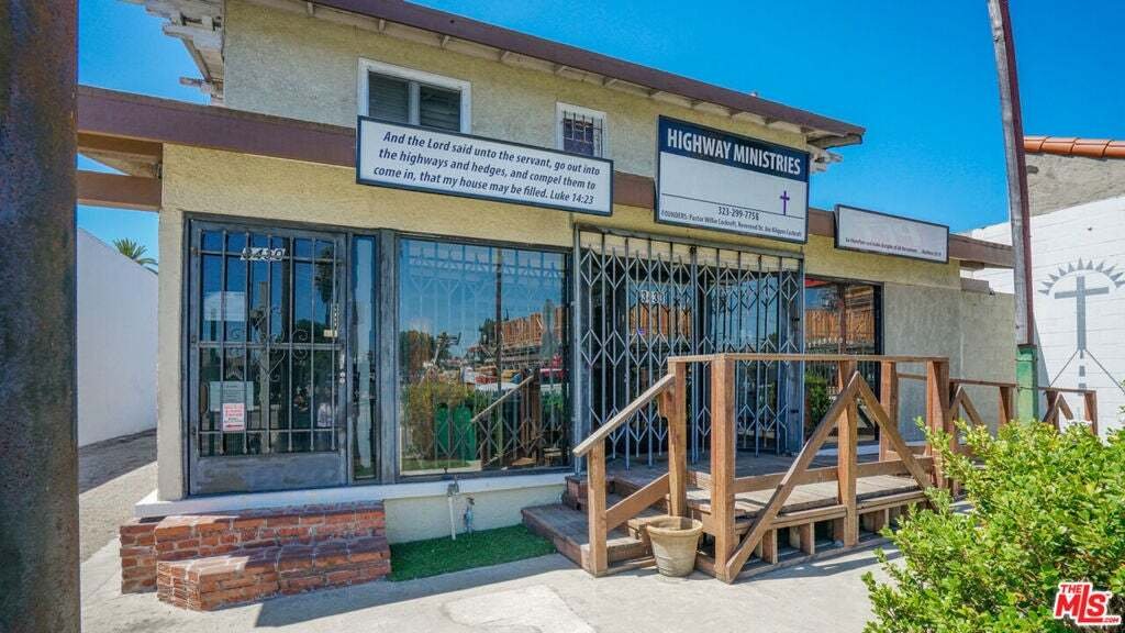 Los Angeles, California, United States 2 - 18845386
