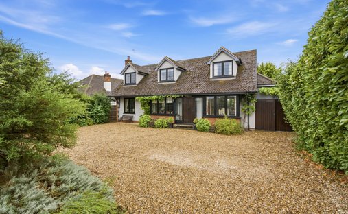 Haus in Buckland Common, England 1