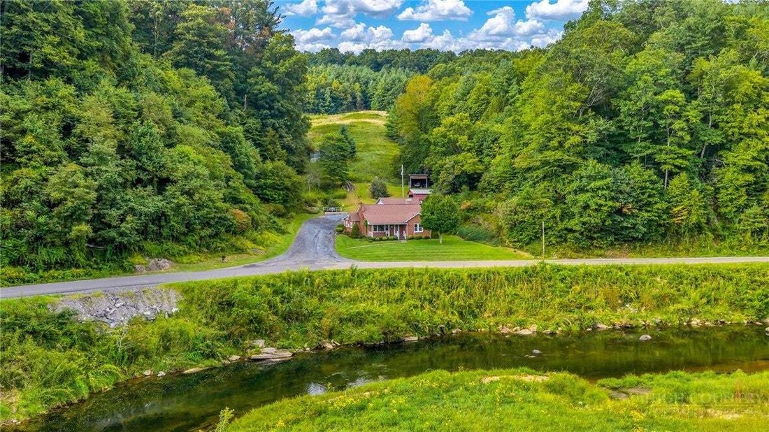 House in Fleetwood, North Carolina, United States 4 - 18854390