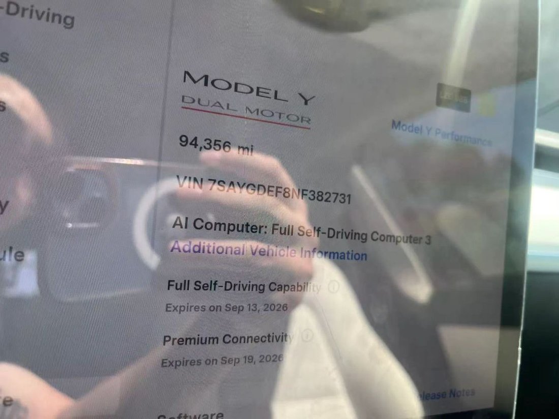 Suv in Costa Mesa, CA, United States 5 - 18850690