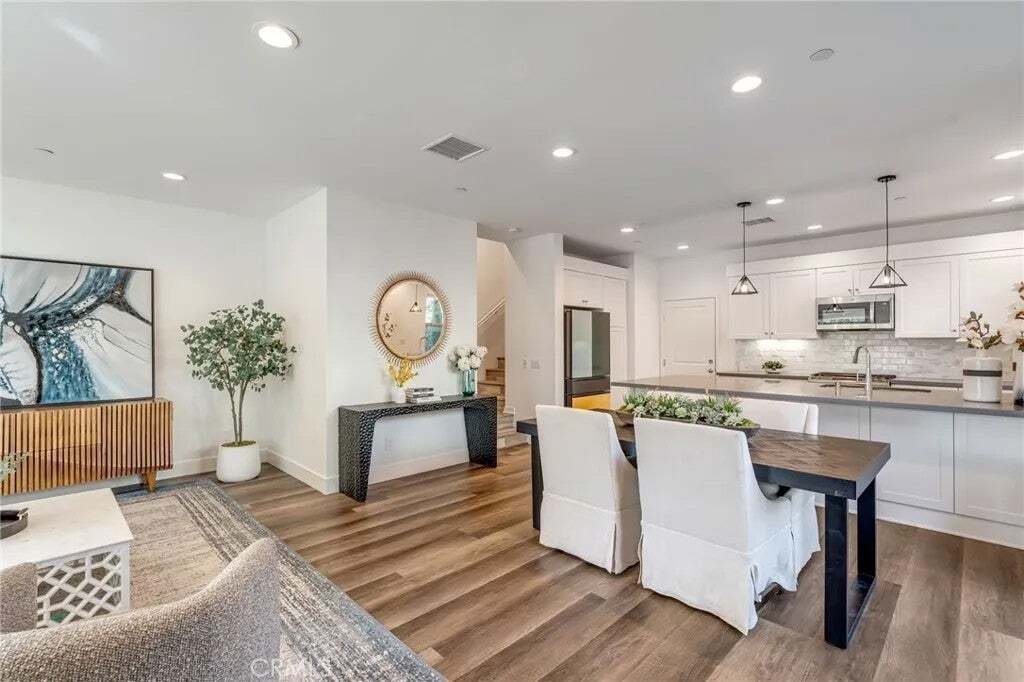 Condo in Irvine, California, United States 5 - 16642848