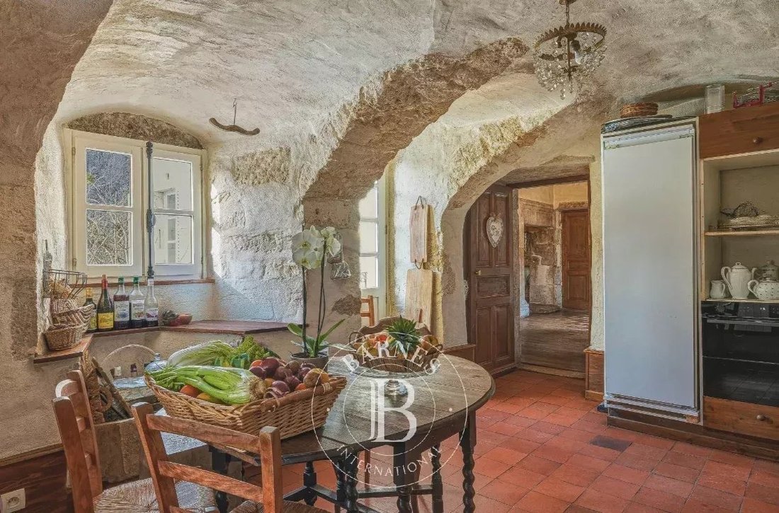 Château à Montanges, Auvergne-Rhône-Alpes, France 3 - 18847932