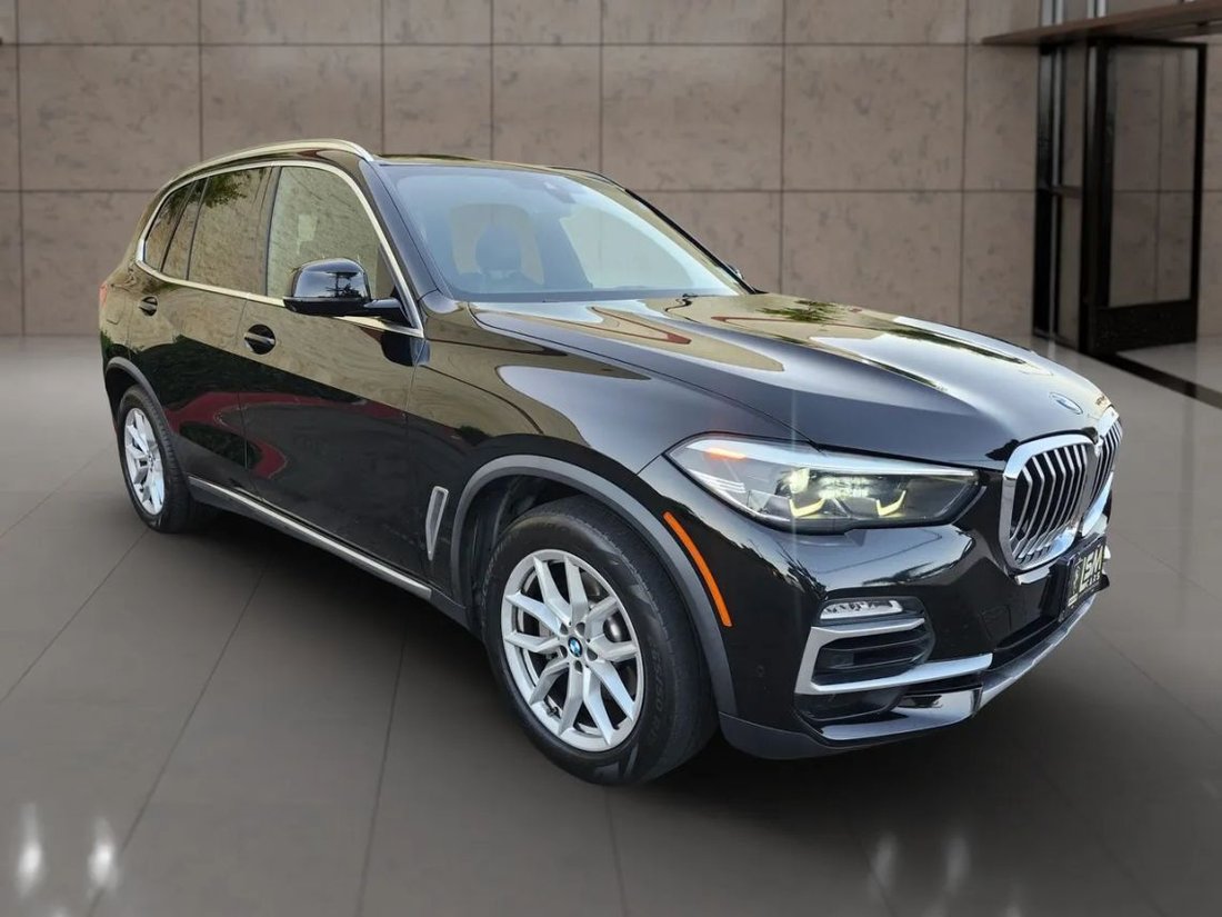 Suv in Fullerton, CA, United States 3 - 18852297