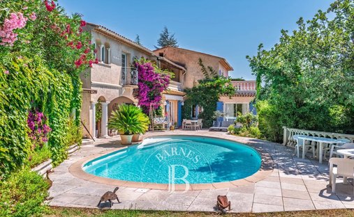 Villa in Auribeau-sur-Siagne, Provence-Alpes-Côte d'Azur, France 1