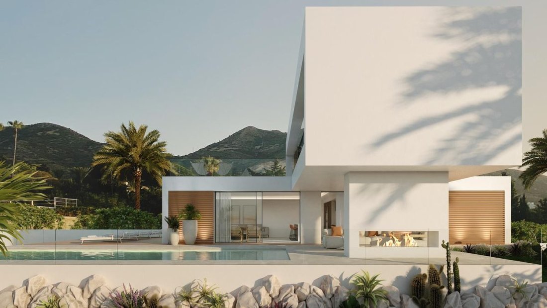 Villa in Estepona, Andalusien, Spanien 1 - 18854766