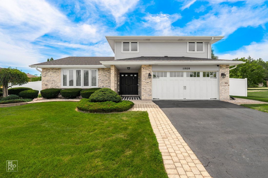 House in Orland Park, Illinois, United States 1 - 18846349
