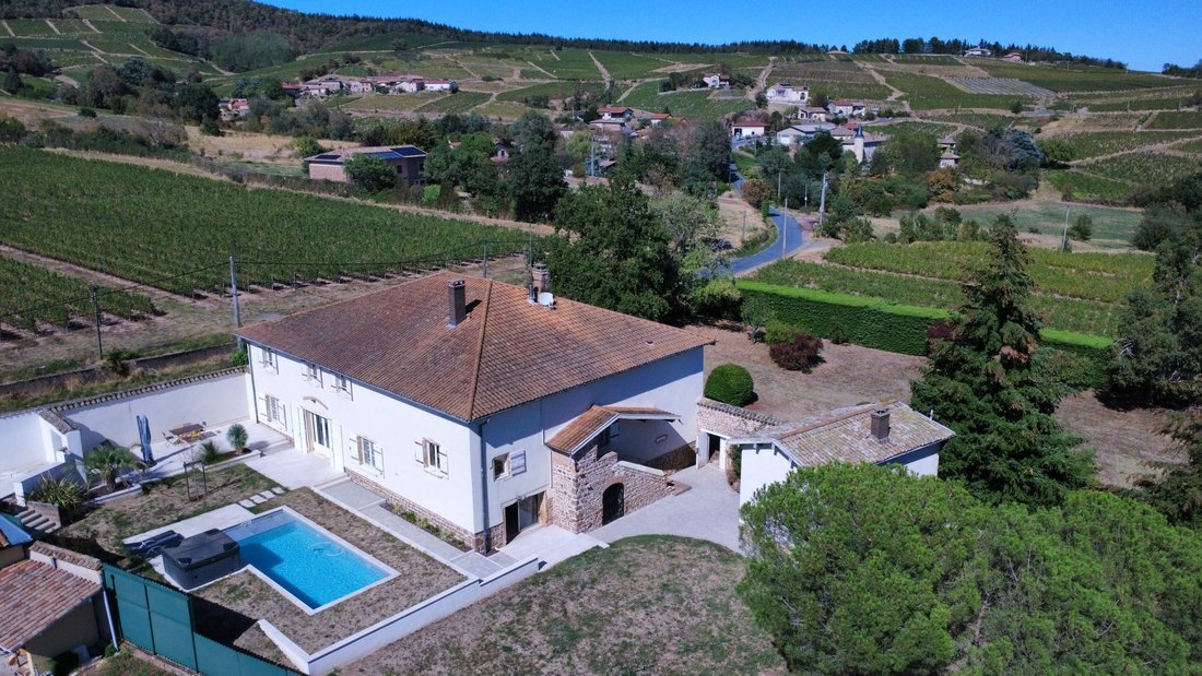 House in Saint-Etienne-la-Varenne, Auvergne-Rhône-Alpes, France 2 - 15702967