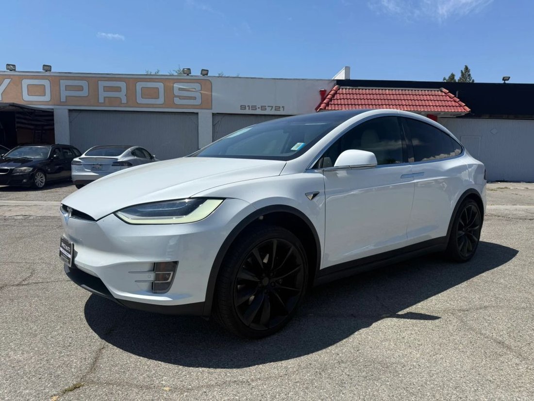 Suv in Azusa, CA, United States 4 - 18850678