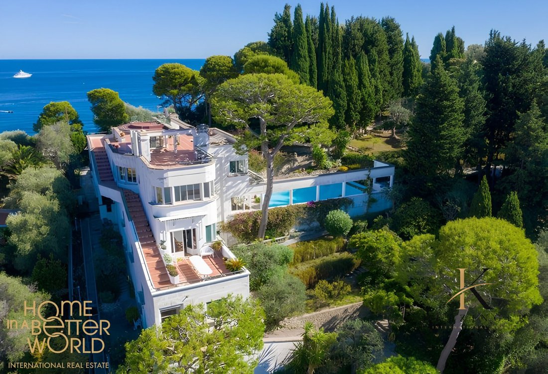 Villa in Saint-Jean-Cap-Ferrat, Provence-Alpes-Côte d'Azur, France 2 - 17699924