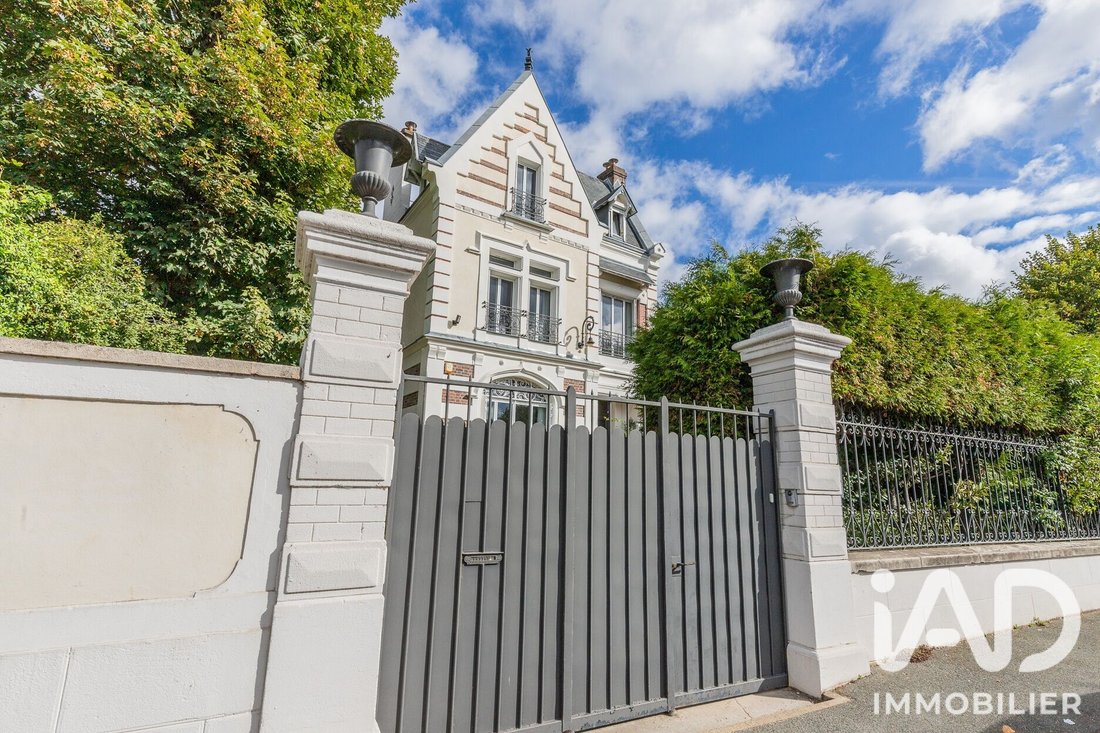 House in Vigneux-sur-Seine, Ile-de-France, France 1 - 18852197