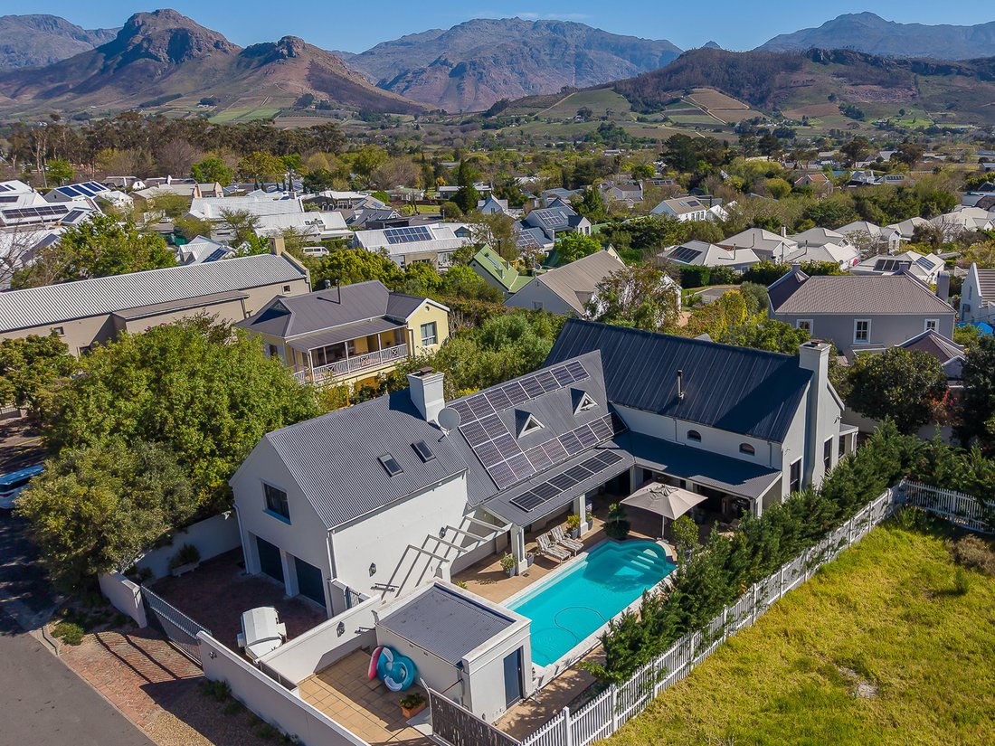 Maison à Franschhoek, Cap occidental, Afrique du Sud 1 - 18848620