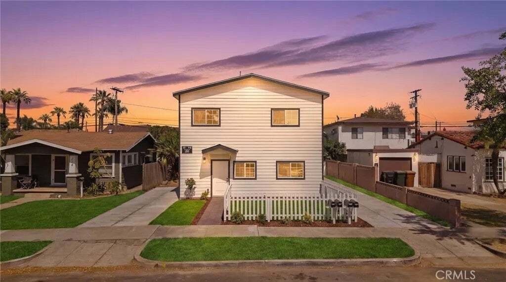 Maison à Fullerton, Californie, États-Unis 1 - 18559070