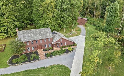 House in Canfield, Ohio, United States 1