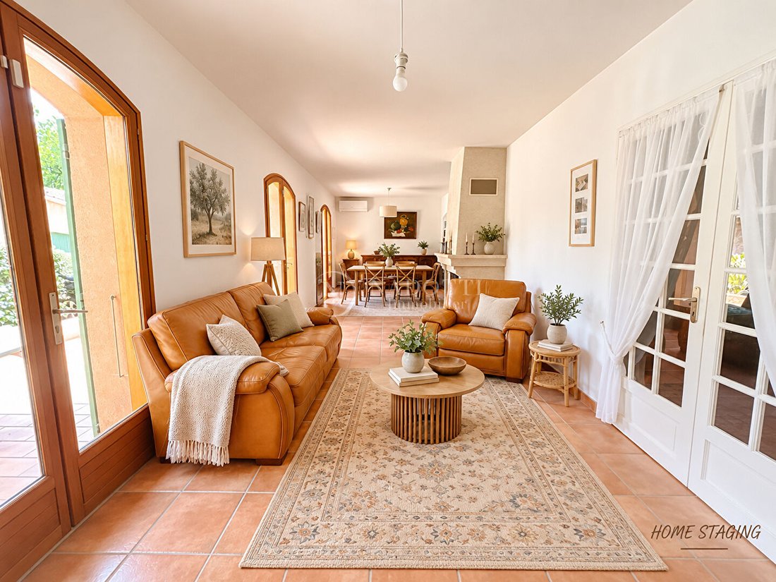 House in Gordes, Provence-Alpes-Côte d'Azur, France 3 - 15735652