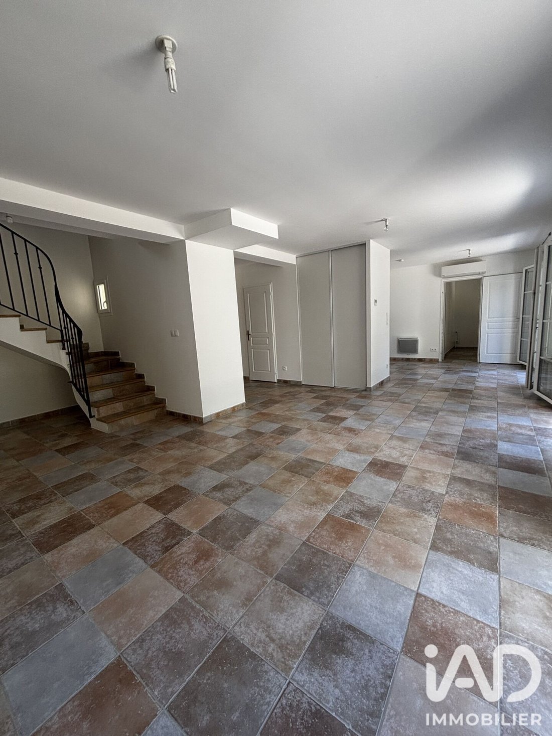 House in Zone Urbaine, Lambesc, France 5 - 16734509