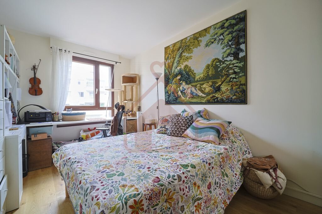 Apartment in Barnufles, Le Kremlin-Bicetre, France 5 - 18854237