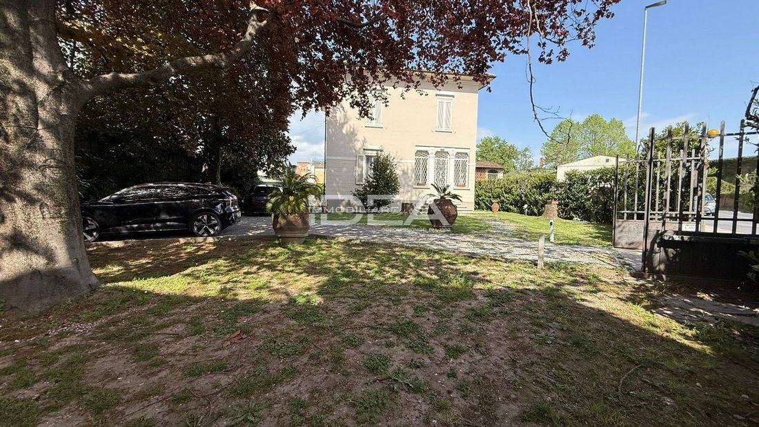 Villa in San Marco, Lucca, Italy 1 - 18851833