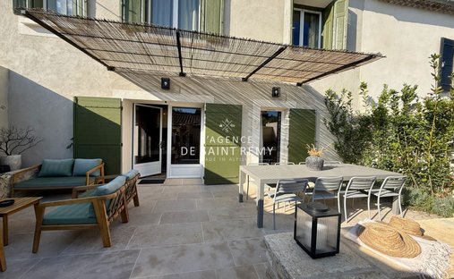 Villa in Saint-Rémy-de-Provence, Provence-Alpes-Côte d'Azur, France 1
