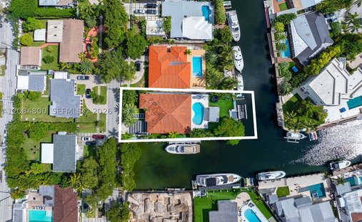 House in North Miami Beach, Florida, United States 1