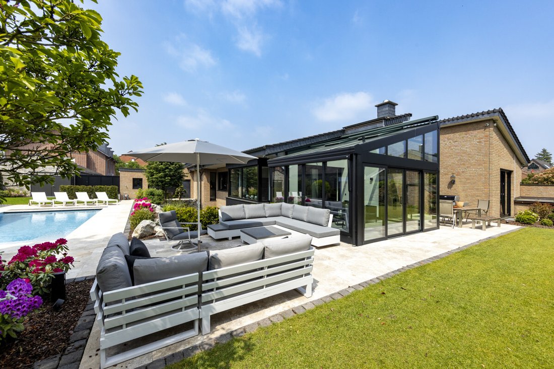 Bungalow in Neuss, North Rhine-Westphalia, Germany 2 - 18851763