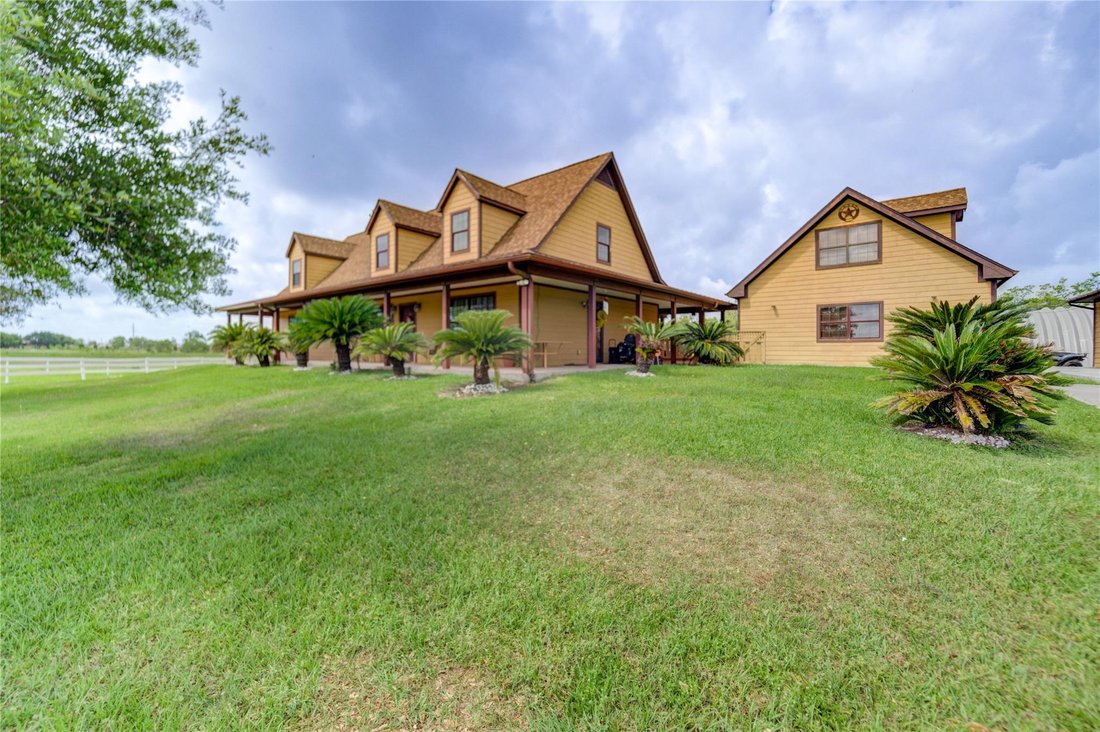 House in Dickinson, Texas, United States 3 - 18847101