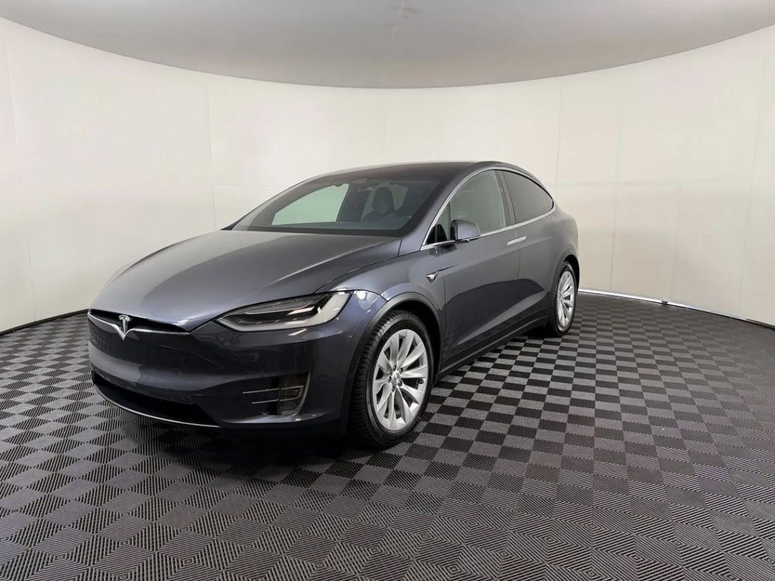 Suv in Lynnwood, WA, United States 1 - 18852268