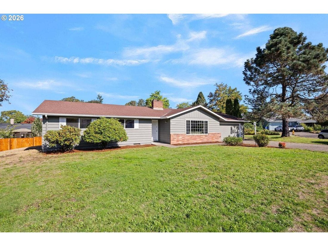 House in Milwaukie, Oregon, United States 1 - 18844665