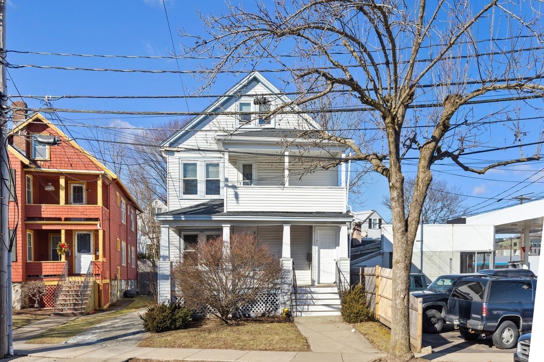 House in Arlington, Massachusetts, United States 2 - 18856617