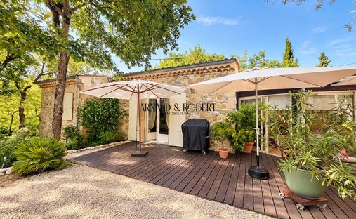 Villa in Montjoux, Auvergne-Rhone-Alpen, Frankreich 1