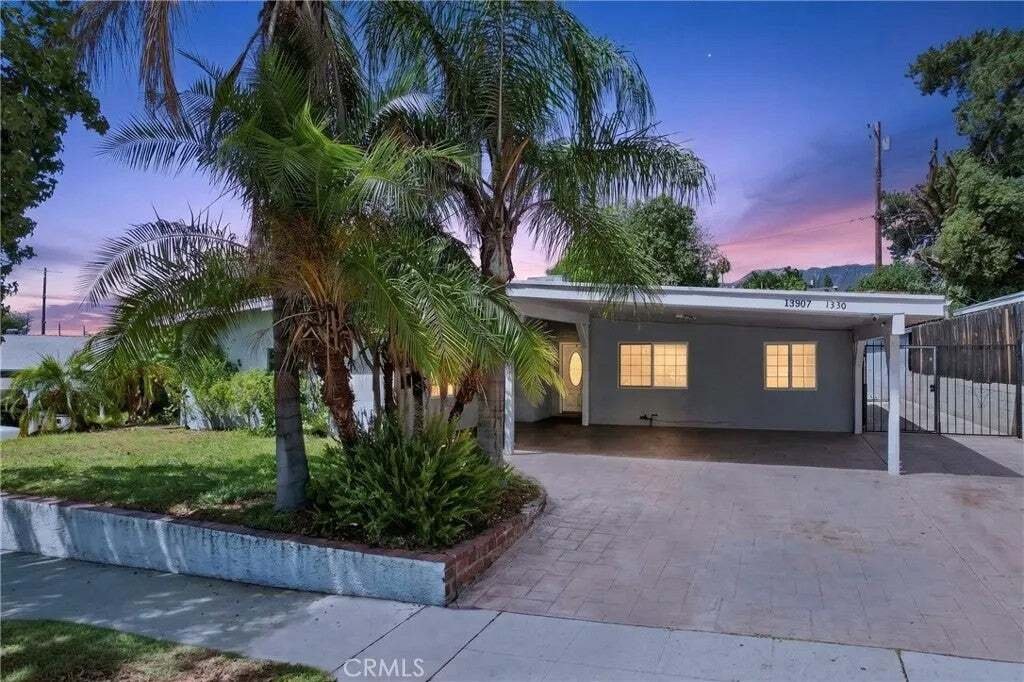 Townhouse in Los Angeles, California, United States 1 - 18855636