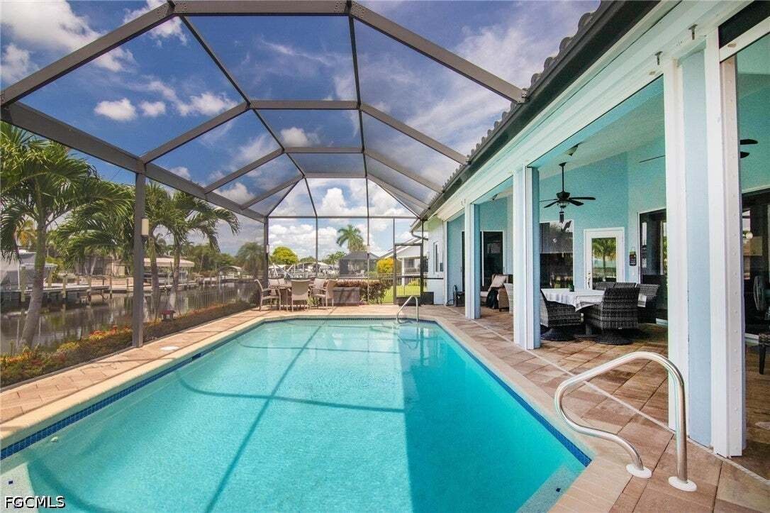 Maison à Cape Coral, Floride, États-Unis 2 - 18852631