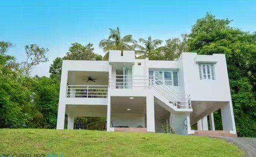 House in Hato Candal, Río Grande, Puerto Rico 1