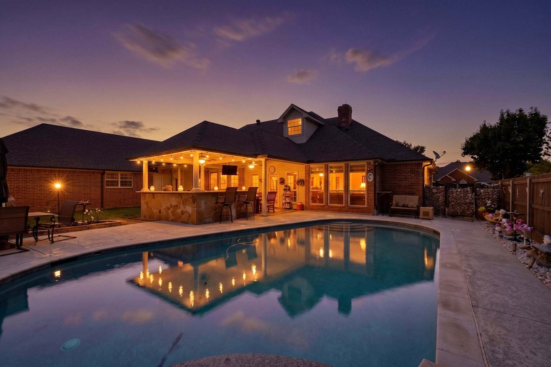 House in Ennis, Texas, United States 3 - 18847259