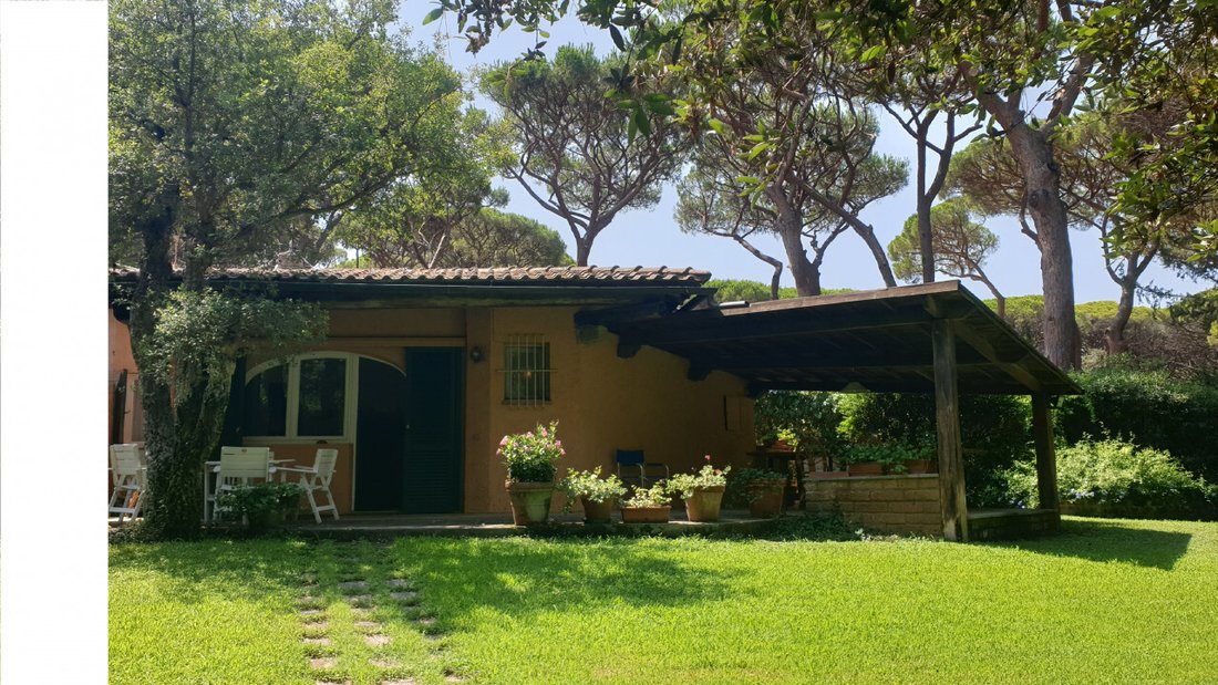 House in Rocchette, Castiglione della Pescaia, Tuscany 3 - 18853809