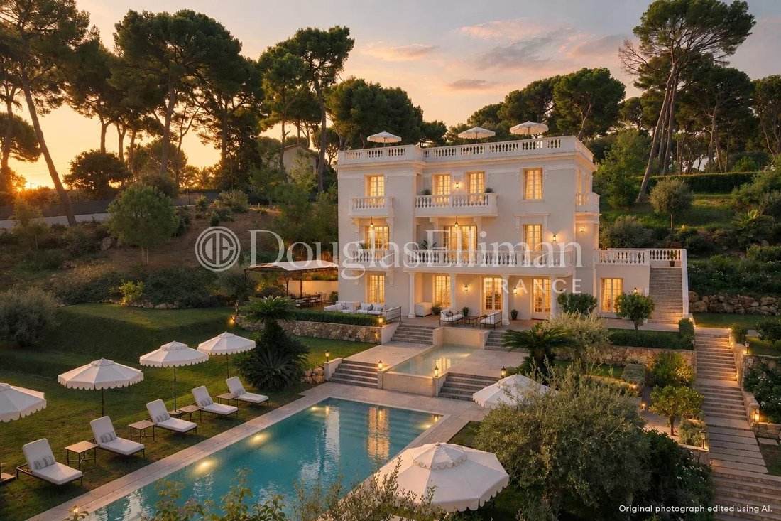 Villa in Antibes, Provence-Alpes-Côte d'Azur, France 3 - 16898446