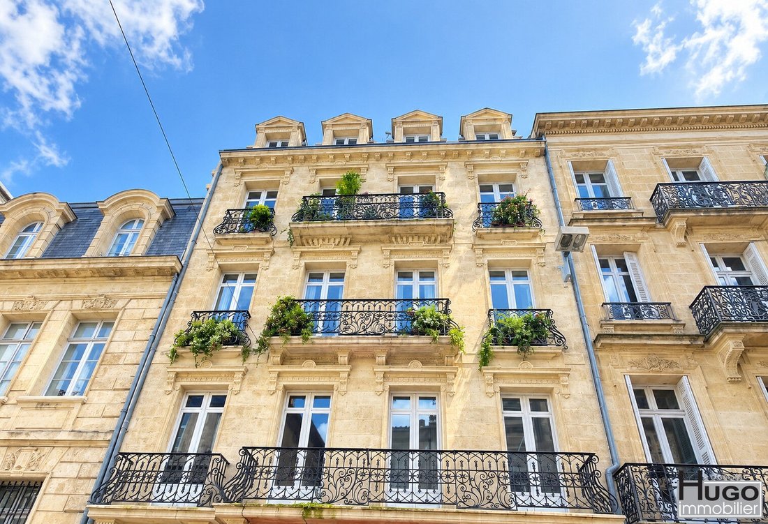 Hôtel de Ville-Quinconce-Saint Seurin-Fondaudège, Bordeaux, France 3 - 18848622