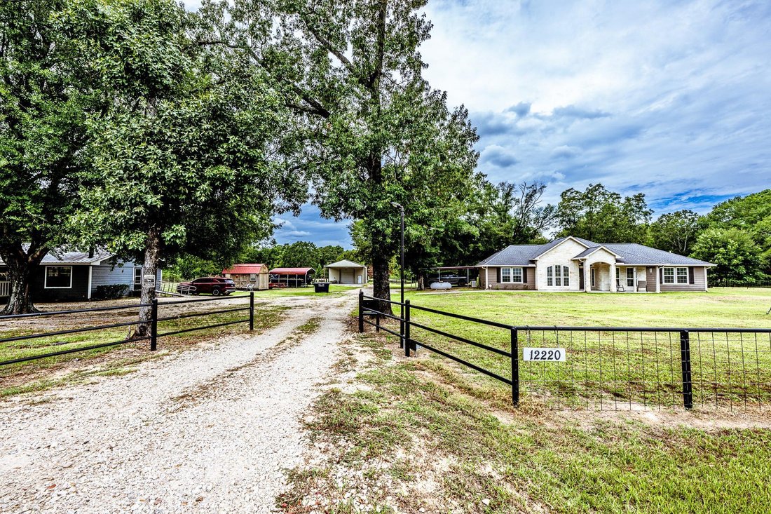 House in Trinity, Texas, United States 3 - 18842895