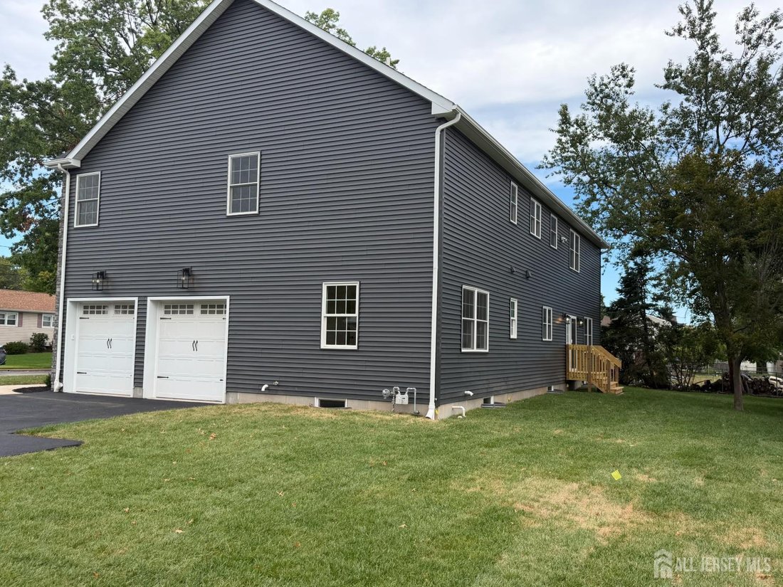 House in Piscataway, New Jersey, United States 3 - 18608794