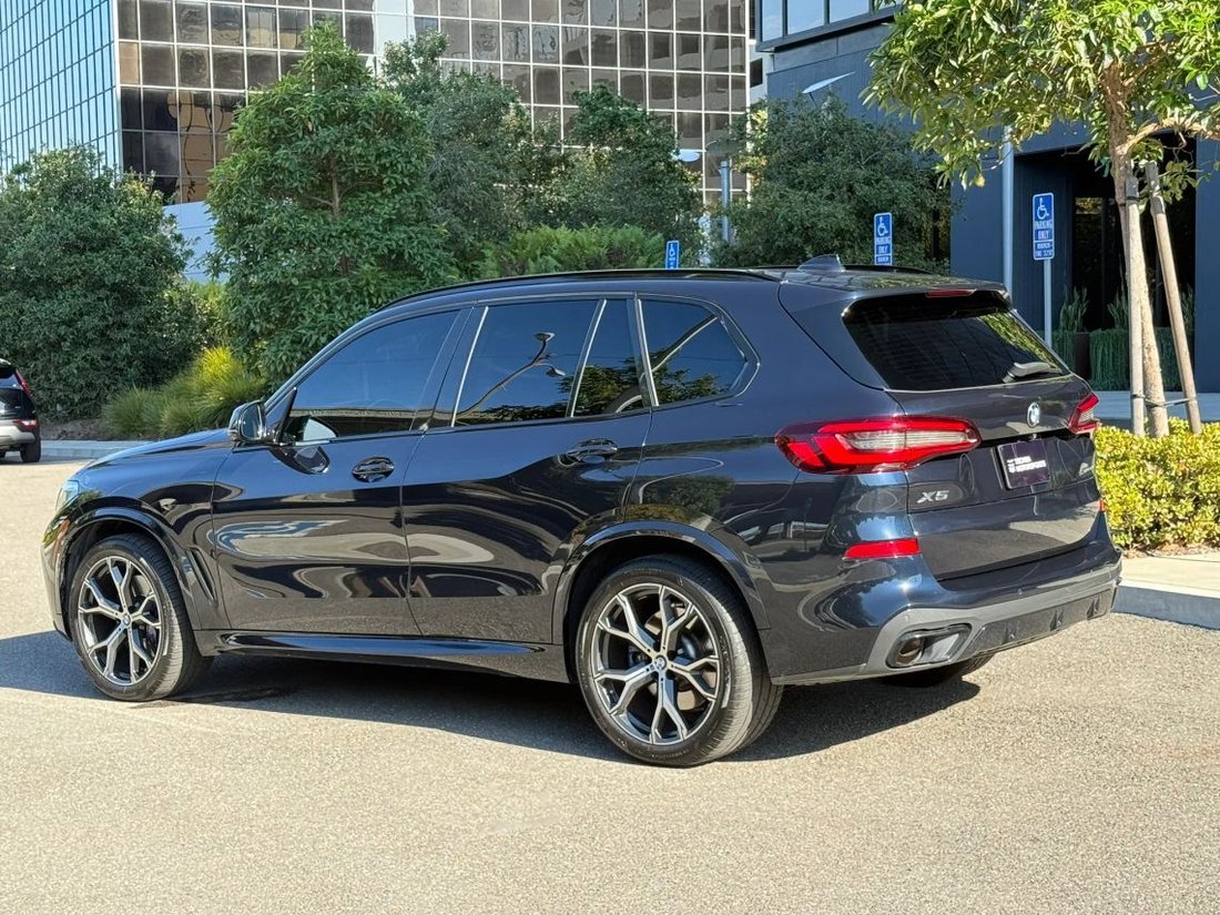 Suv in Inglewood, CA, United States 4 - 18855218