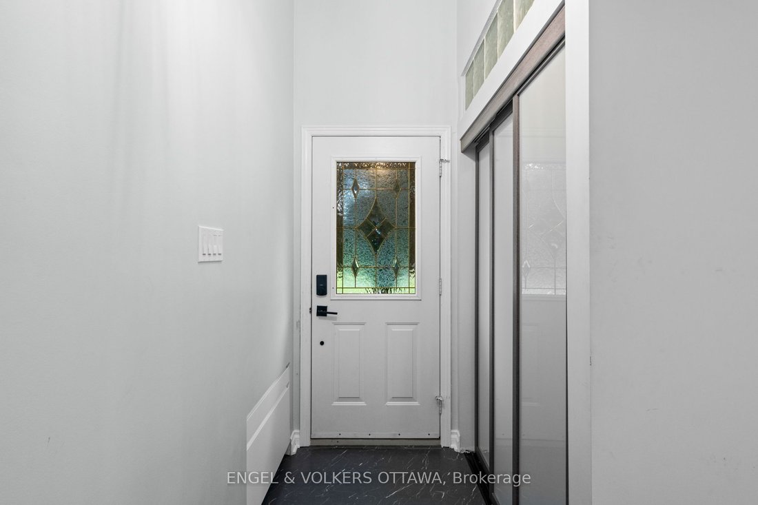 House in Ottawa, Ontario, Canada 4 - 18850156