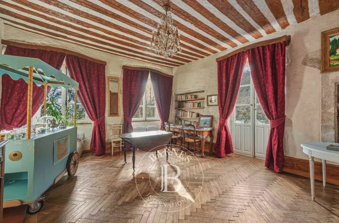 Château à Montanges, Auvergne-Rhône-Alpes, France 5 - 18847932