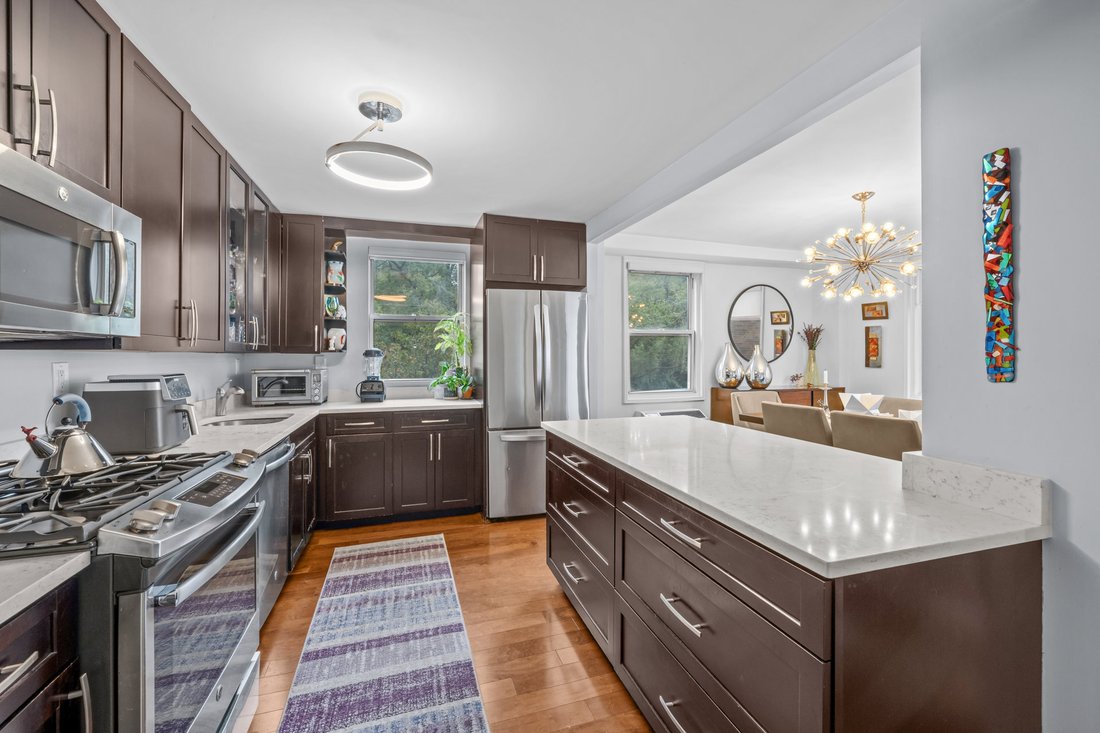 Co Op in New York, New York, United States 5 - 18847580
