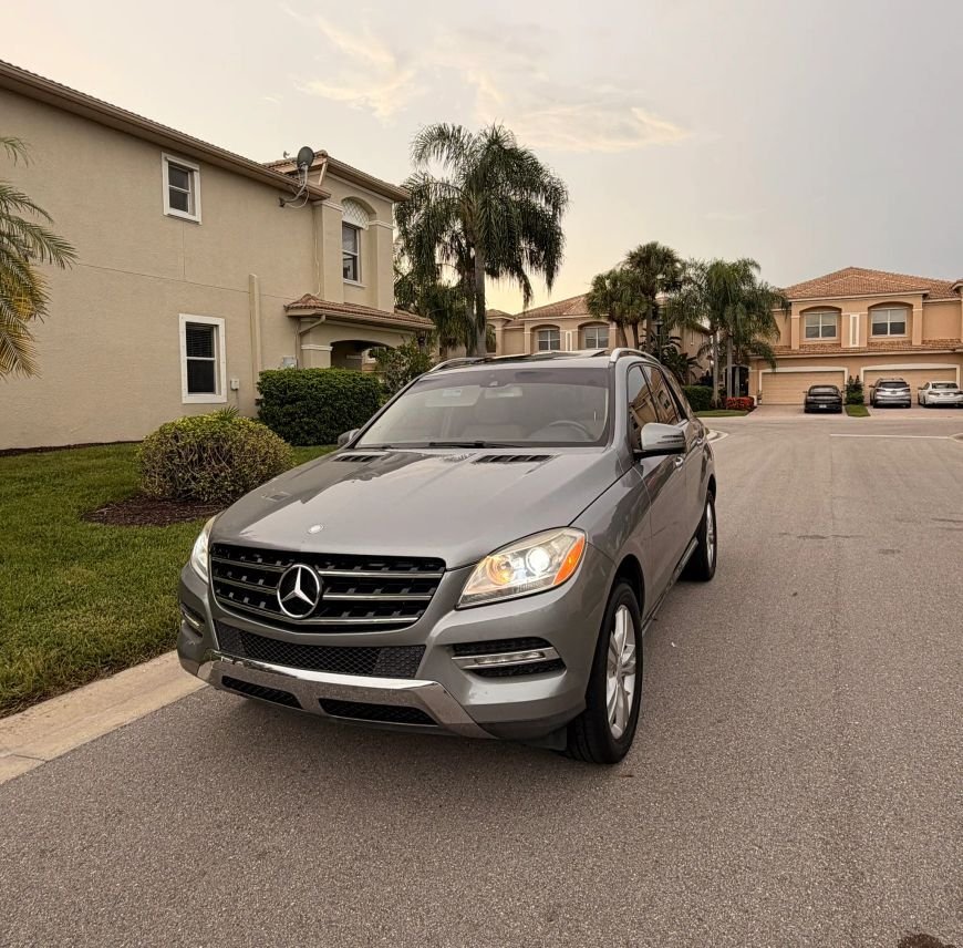 Suv in Fort Myers, FL, United States 2 - 18850799