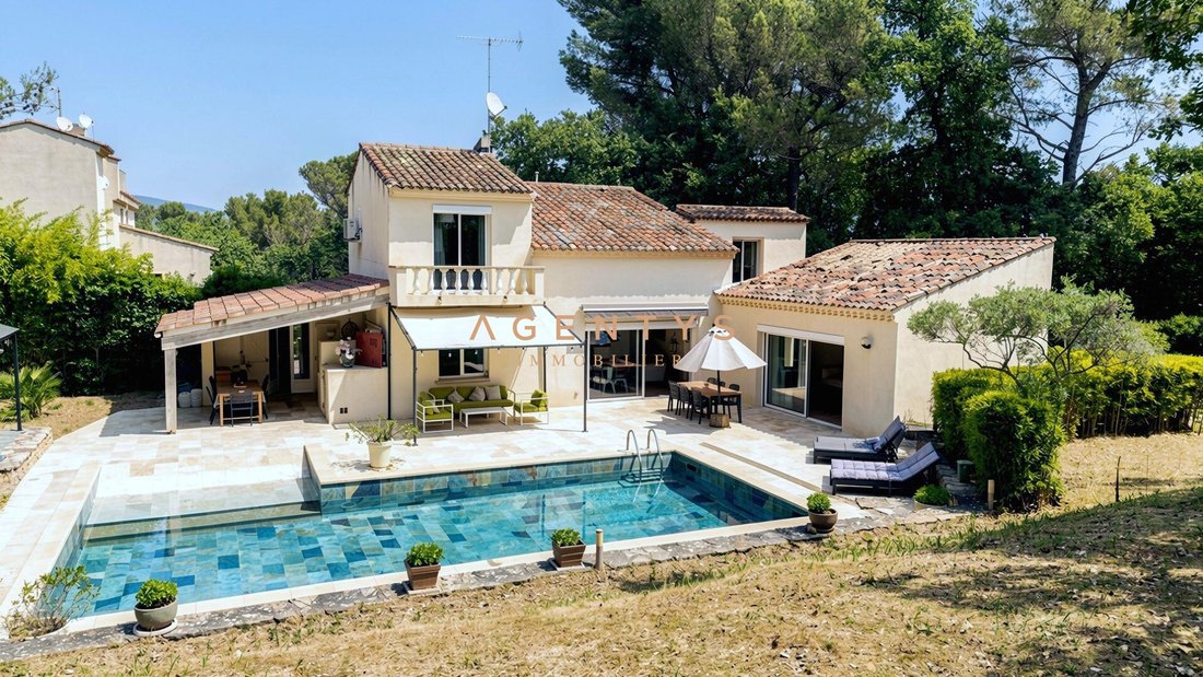 Casa en Rousset, Provenza-Alpes-Costa Azul, Francia 1 - 18854206
