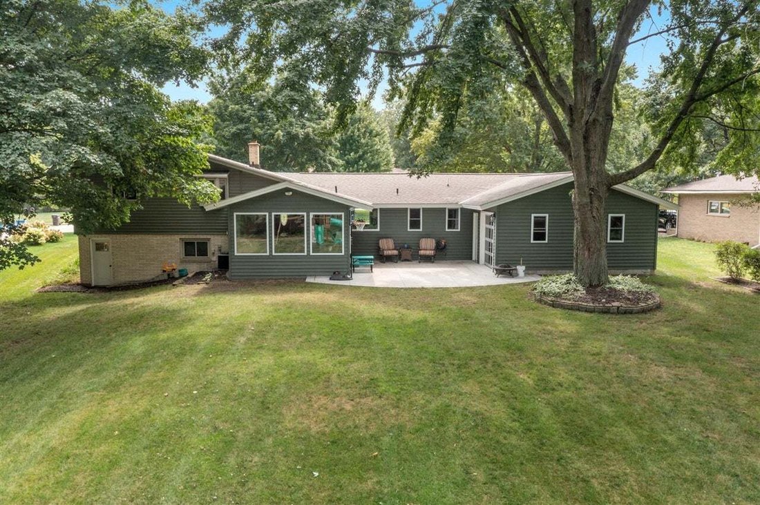 House in Zeeland, Michigan, United States 3 - 18853025