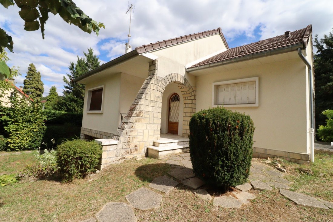 Maison à Le Plateau, Louveciennes, France 1 - 18849053