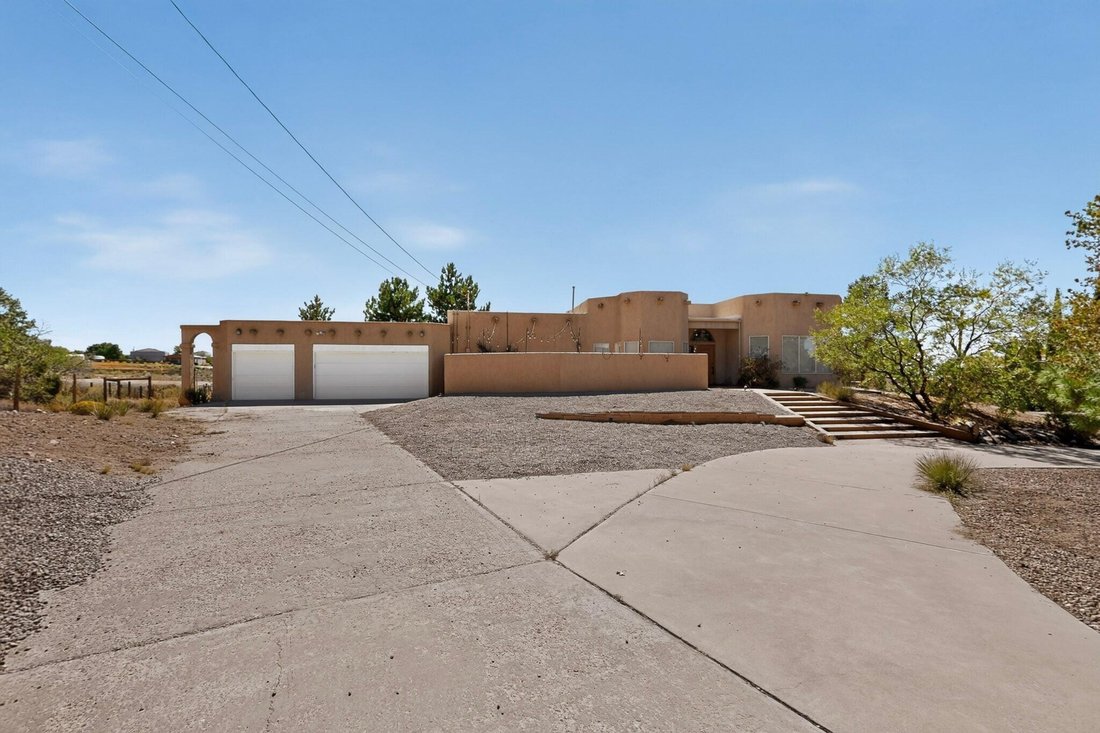 House in Albuquerque, New Mexico, United States 3 - 18799665