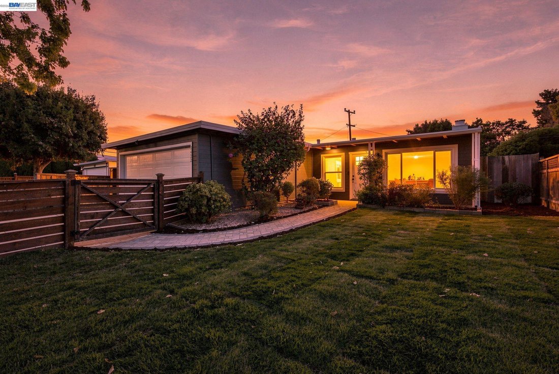 House in San Mateo, California, United States 2 - 18845798