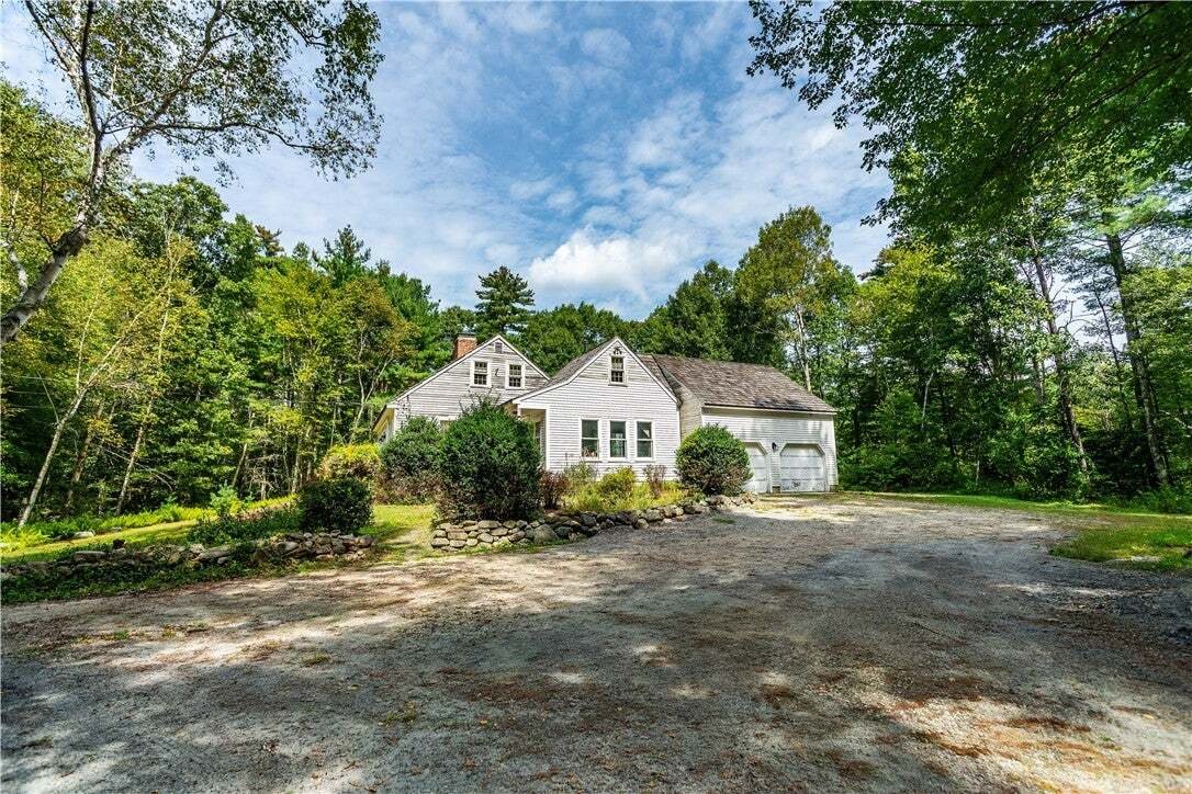 House in Burrillville, Rhode Island, United States 2 - 18852655