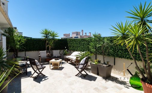 Apartment in Les Cougoulins-Rastines, Antibes, France 1
